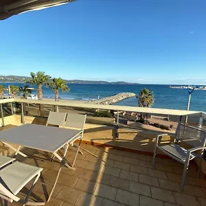 T2 En Duplex Avec Solarium Face Cavalaire-sur-Mer