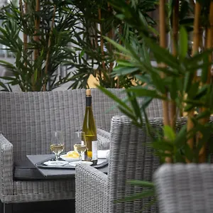 Paradis Hotel