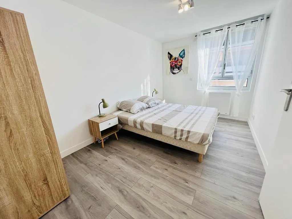 Le Nid Du Sanctuaire Apartment Lourdes 0*,